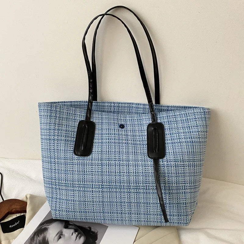 Stylish Women’s Crossbody Messenger Bag.