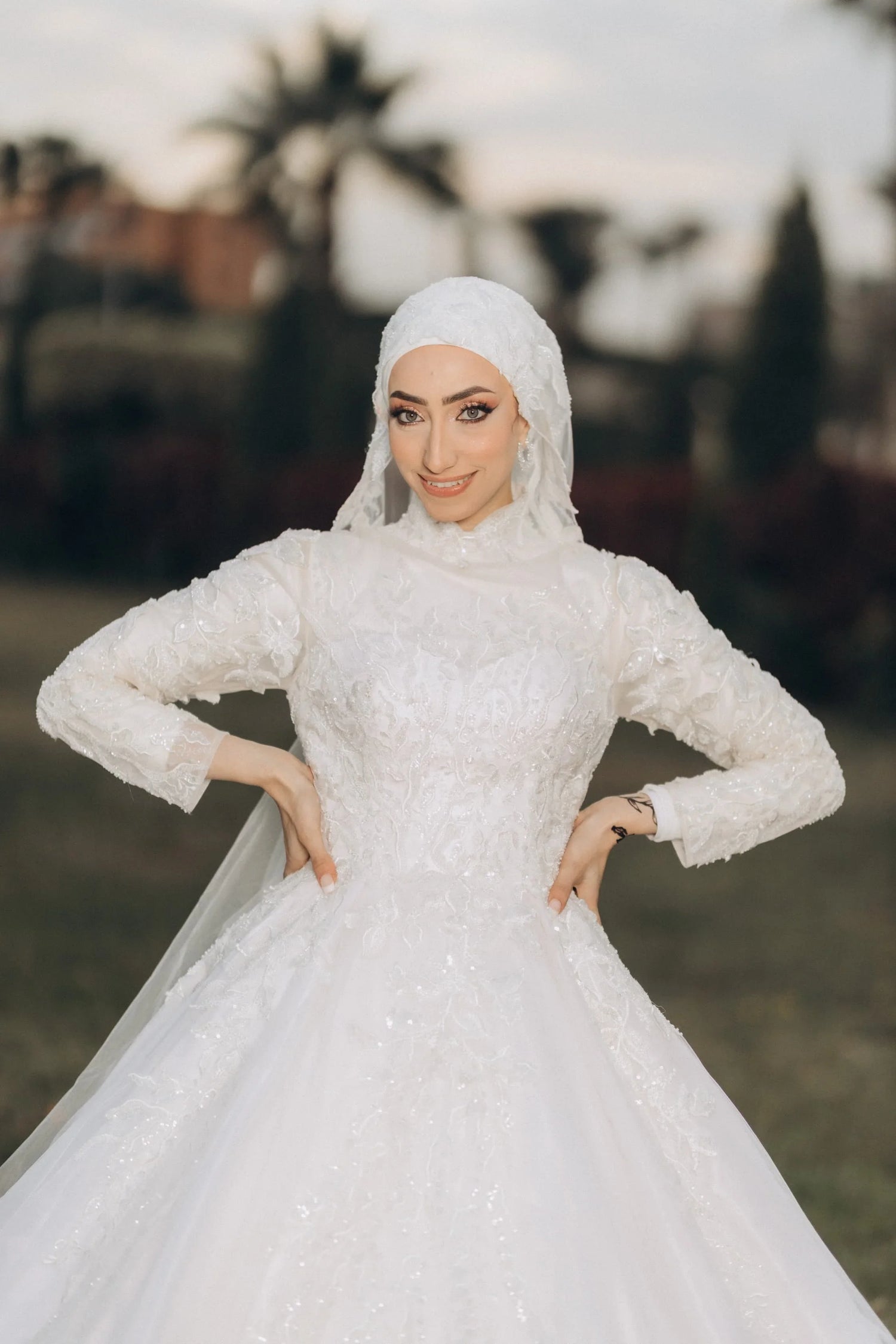 Handmade Tulle Wedding Dress with Veil & Petticoat – Worn Once.