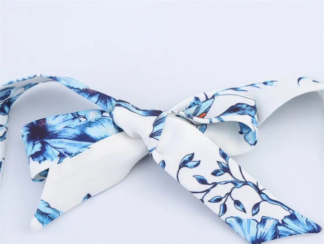 Bold Print Halter Dress – Chic & Flirty Style.