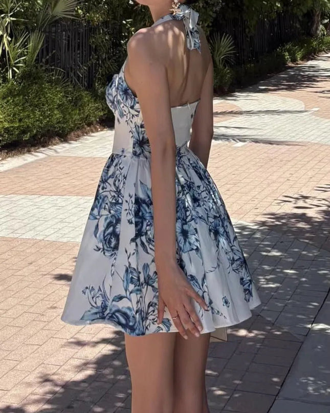 Bold Print Halter Dress – Chic & Flirty Style.