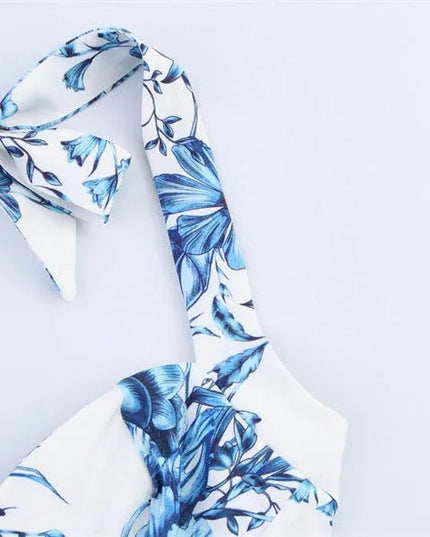 Bold Print Halter Dress – Chic & Flirty Style.