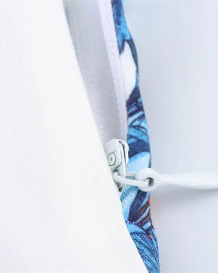 Bold Print Halter Dress – Chic & Flirty Style.