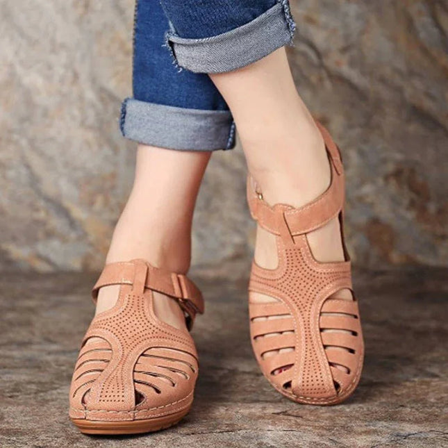 Classic Retro Wedge Sandals.