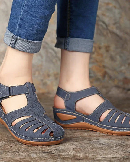 Classic Retro Wedge Sandals.