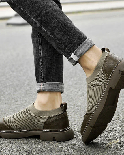 Resistant Black Leather Loafers