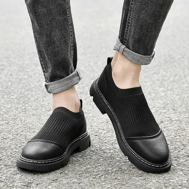 Resistant Black Leather Loafers