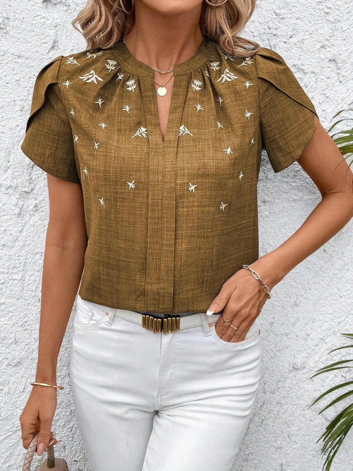 Floral Notched Short Sleeve Blouse - Everclothed™