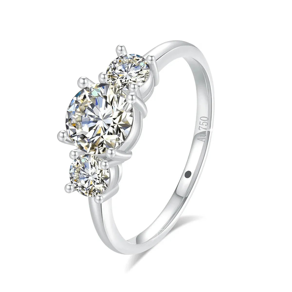 Luxury 18K Gold Moissanite Ring.