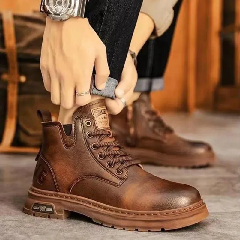 Luxury Ankle Boots Retro British High-top for men.