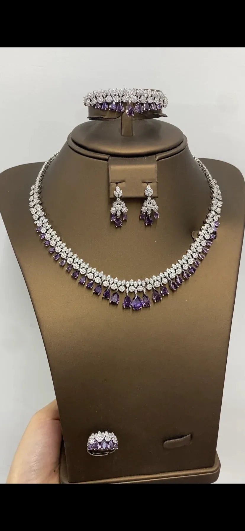Luxury Tassel Water Drop Necklace and Earring Set for Wedding Party.