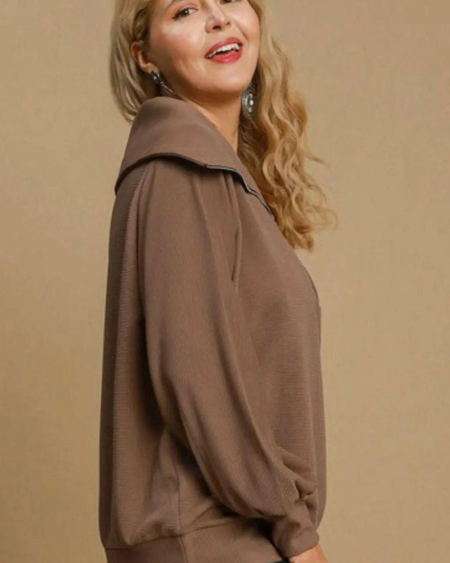 Ribbed Knit Half Zipper Sweatshirt Plus Size.
