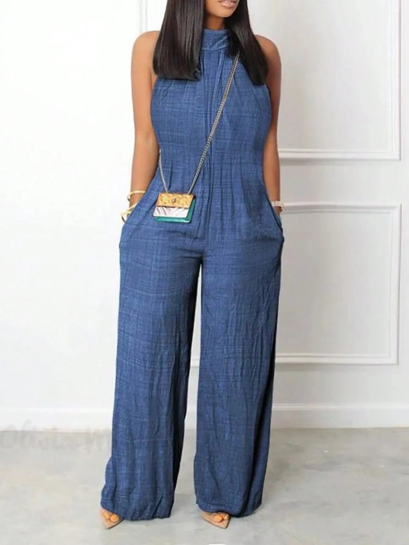 Stylish Sleeveless Halter Ruffled Jumpsuit.