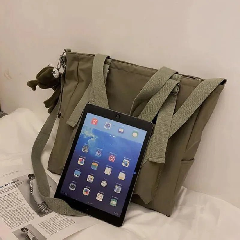 Waterproof Oxford Large Capacity Shoulder Bag.