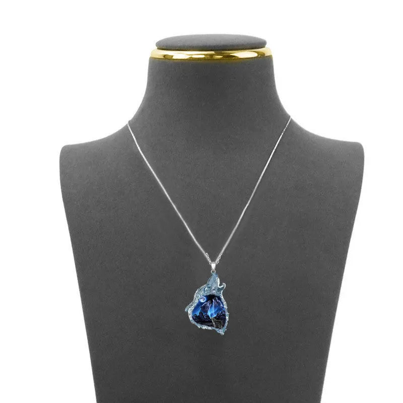 Wolf Howling Pendant.