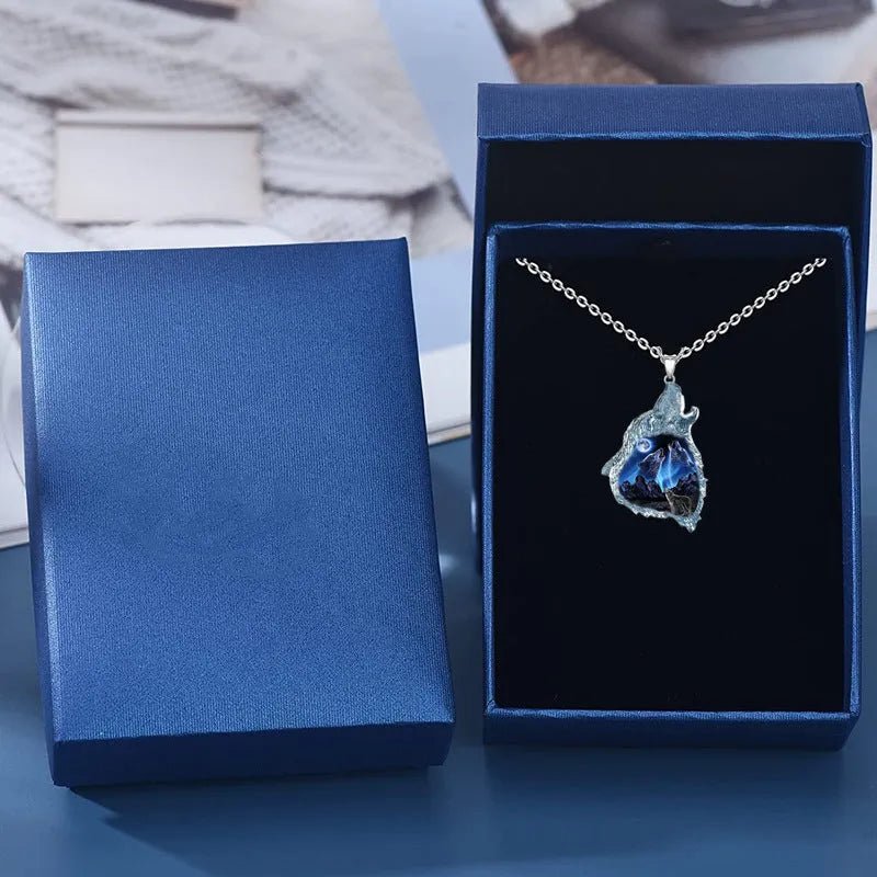 Wolf Howling Pendant.